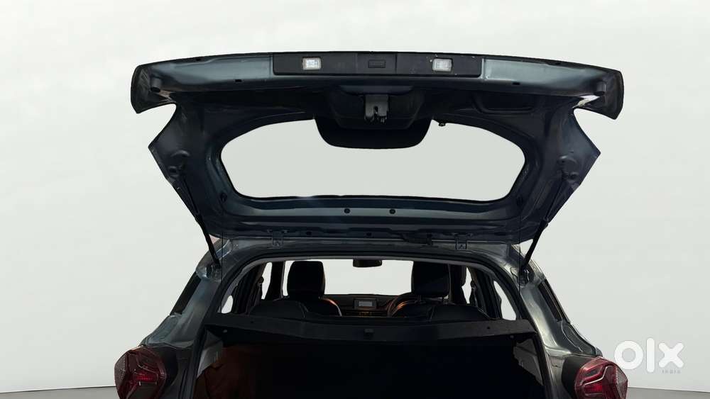 Tata Punch Camo Adventure Mt, 2022, Petrol