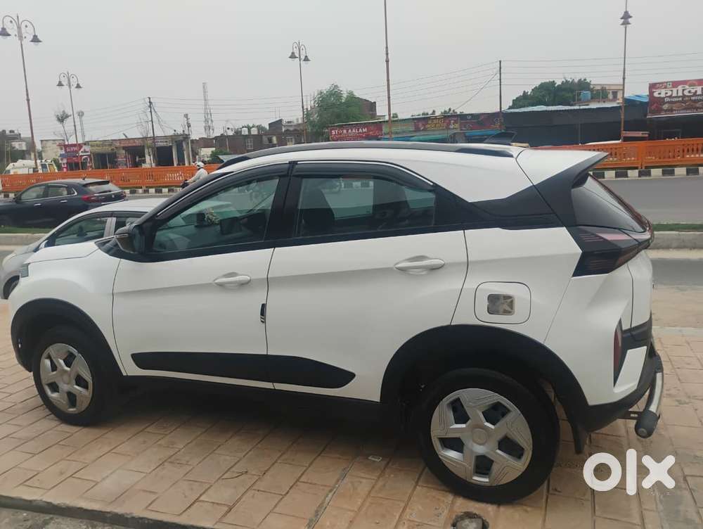 Tata Nexon Pure 1.2 S Revotron Petrol 6 Mt, 2024, Petrol