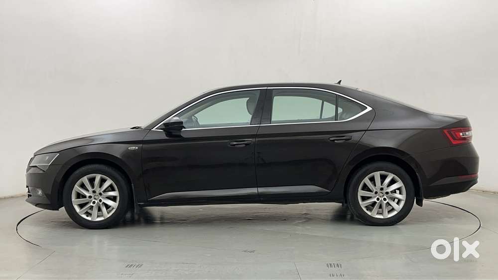 Skoda Superb Lk 1.8 Tsi At, 2016, Petrol