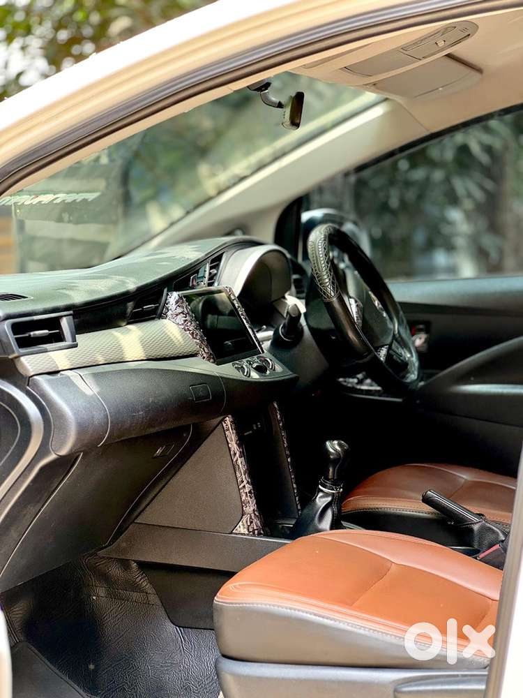 Toyota Innova Crysta Diesel 2018 8 Seat