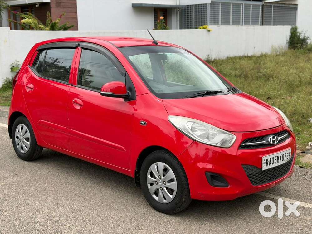 Hyundai I10 Sportz 2011 Petrol