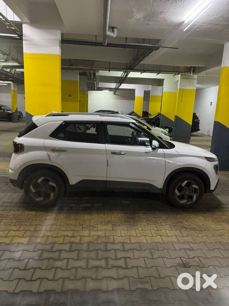 Hyundai Venue Petrol 2020
