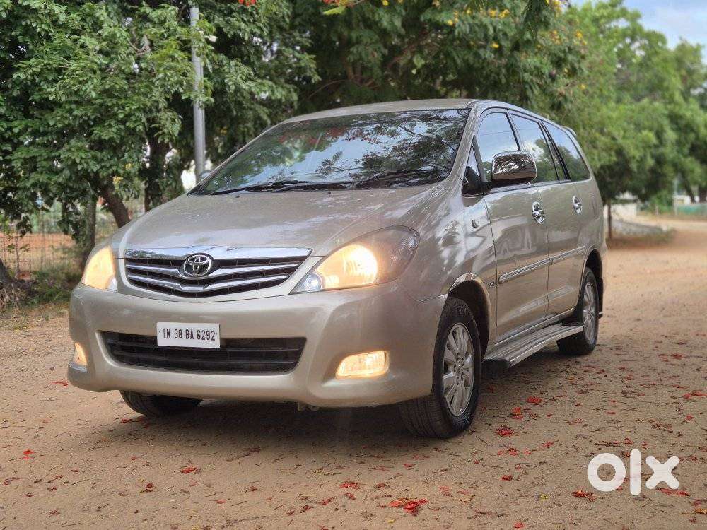 Toyota Innova 2.5 Vx 8 Str, 2010, Diesel