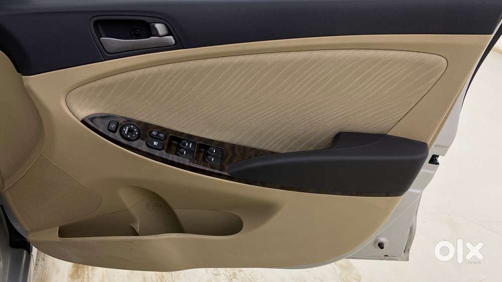 Hyundai Verna 1.6 Vtvt Sx, 2016, Petrol