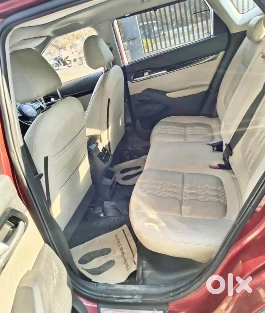 Kia Seltos
2024
Petrol 
25000 Km Driven