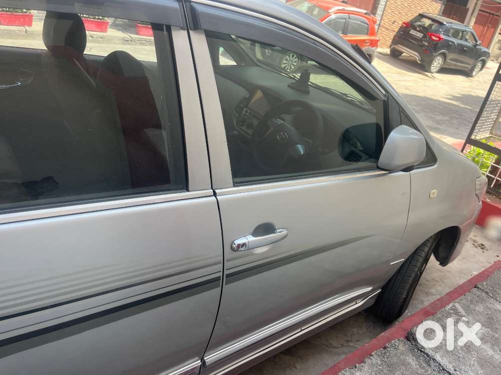 Toyota Innova 2014 Diesel Well Maintained