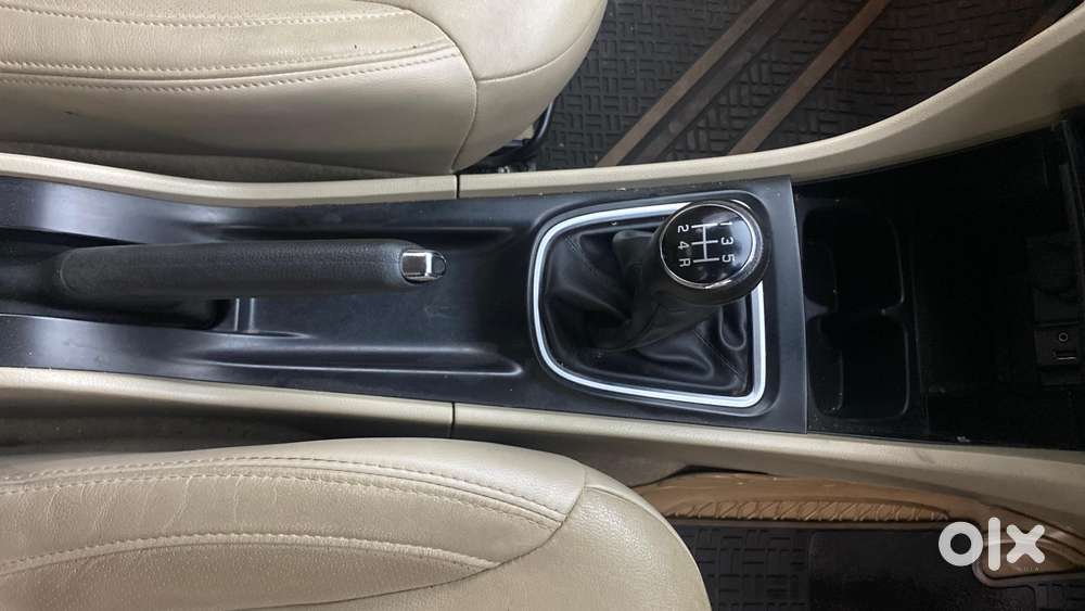 Maruti Suzuki Ciaz 1.5 Alpha Shvs Petrol, 2019, Petrol