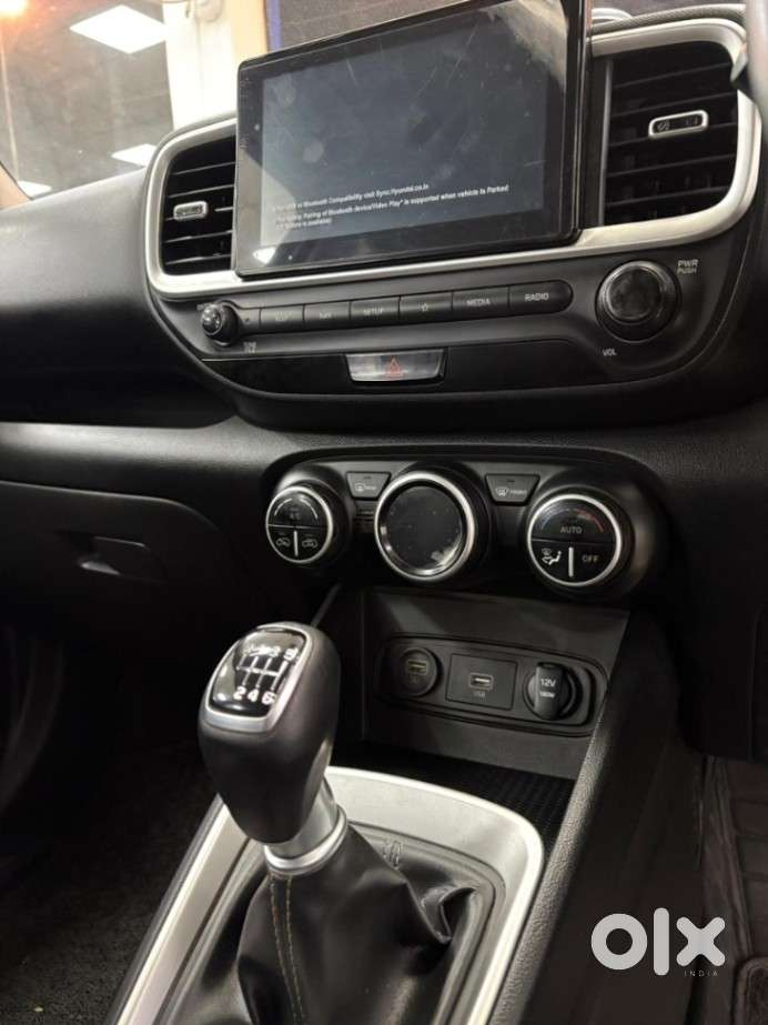 Hyundai Venue S Turbo, 2019, Petrol