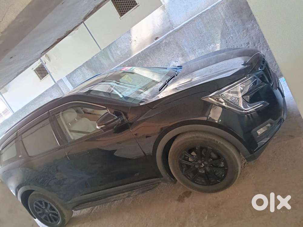 Mahindra Xuv700 2.2 Ax 7 Diesel At Luxury Pack Str Awd, 2025, Diesel