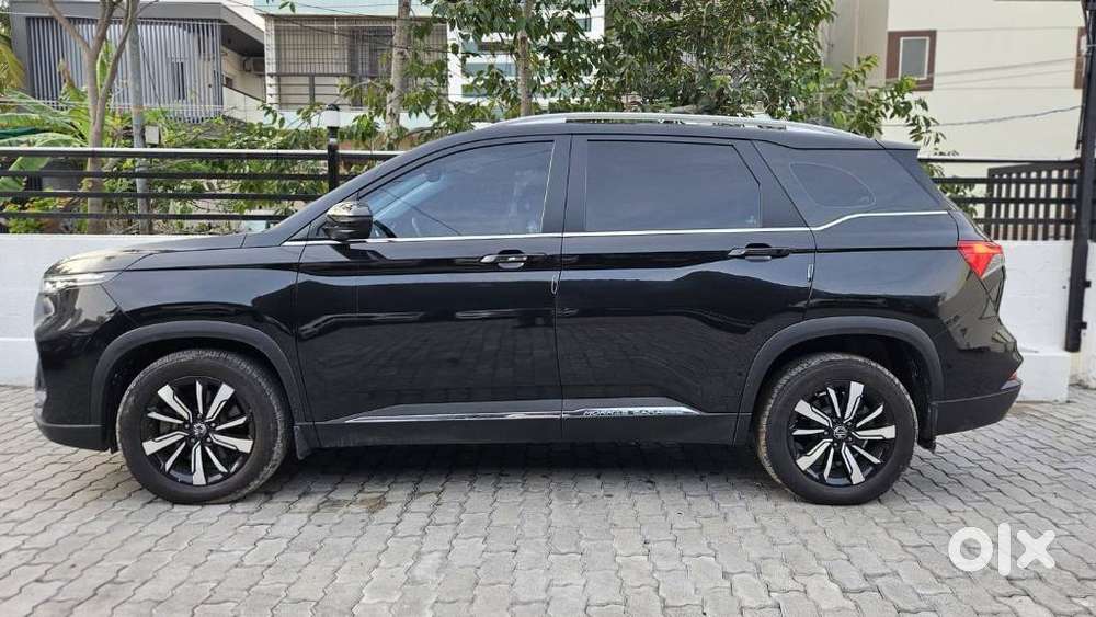 Mg Hector Plus Sharp Pro 1.5 Turbo Petrol 6 Str Dual Tone, 2020, Pet..