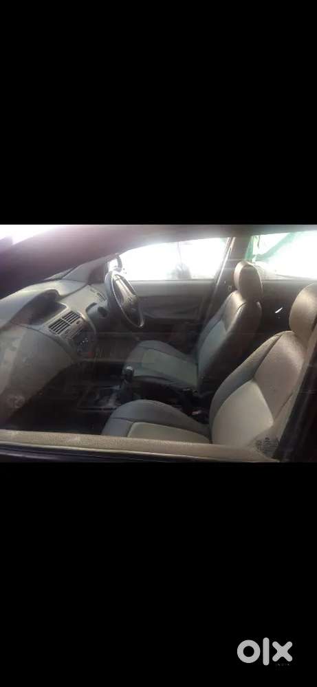 Well Maintained Vista For Sale With Power Windows And Leatherate