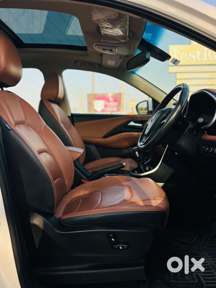 Mg Hector Plus Sharp Pro 1.5 Turbo Petrol 7 Str, 2023, Petrol