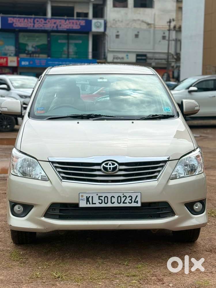 Toyota Innova Diesel 2012