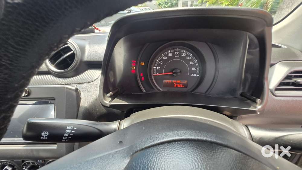 2022 Maruti Suzuki Swift Petrol Manual Lxi