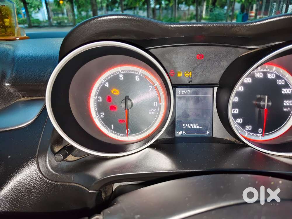Maruti Suzuki Swift Vvt Vxi, 2021, Petrol