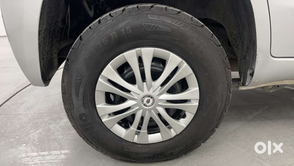 Mahindra Tuv 300 T4, 2016, Diesel