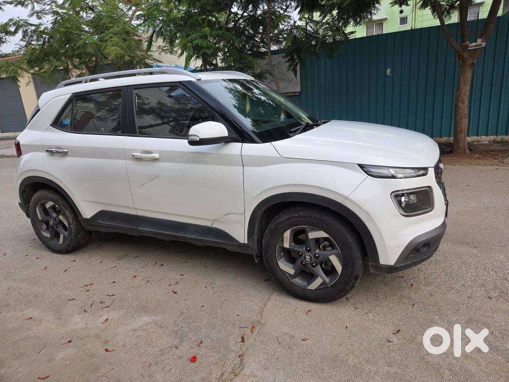 Hyundai Venue Sx (o) Mt 1.5 Diesel, 2020, Diesel