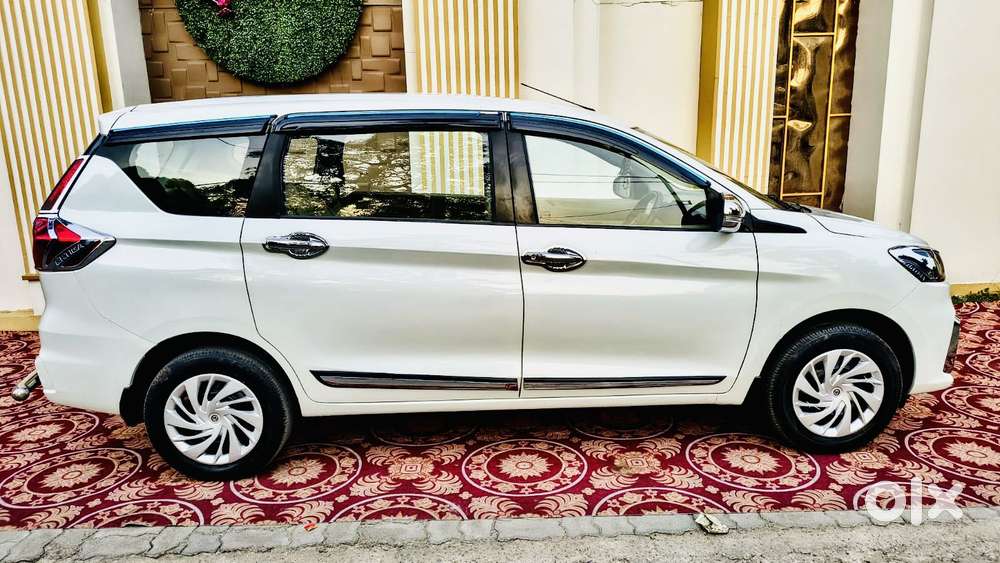 Maruti Suzuki Ertiga 2022-2023  Vxi, 2023, Petrol