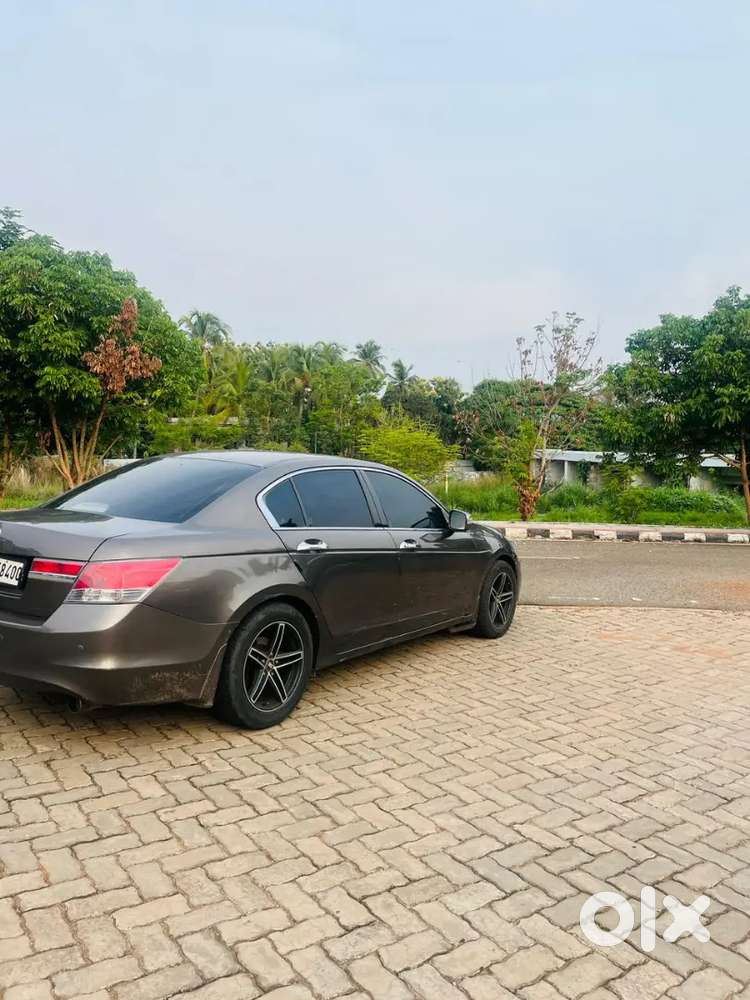 Honda Accord 2013 Petrol Well Maintained