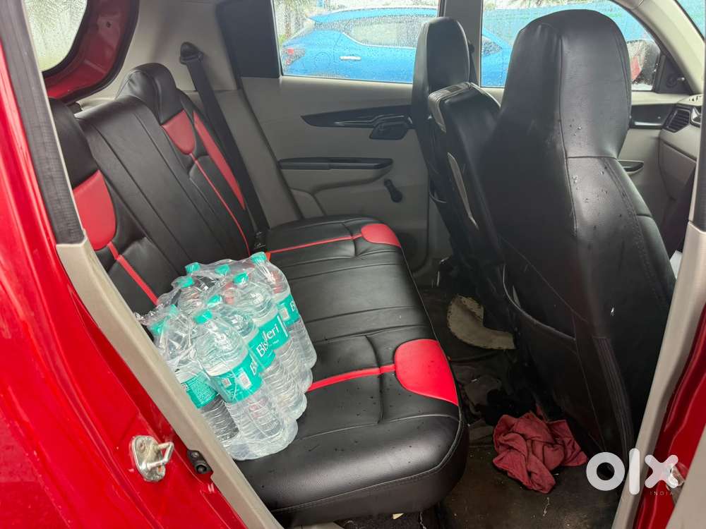 Mahindra Kuv 100 G80 K2, 2017, Petrol