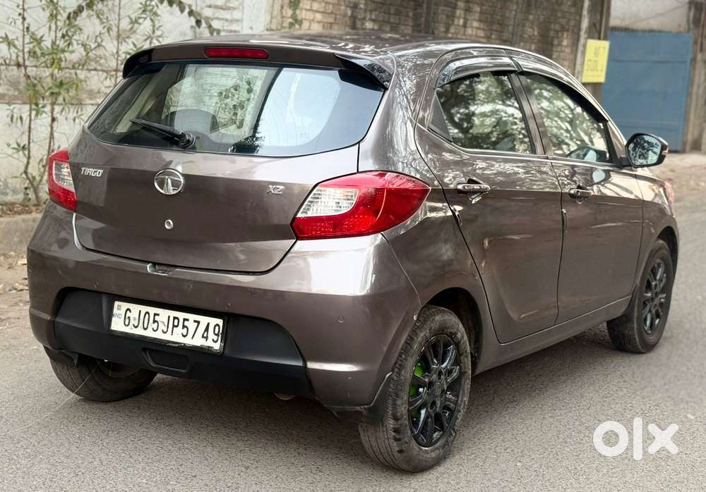 Tata Tiago, 2016, Petrol