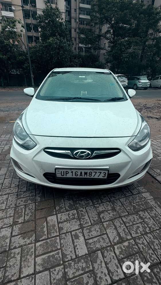 Hyundai Verna Petrol 2013