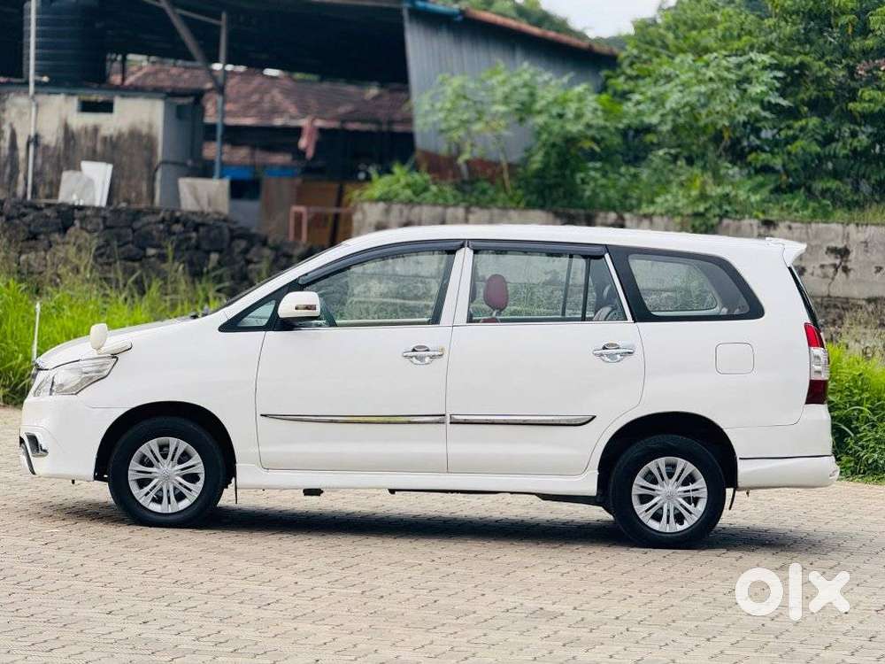 Toyota Innova 2009-2011 2.5 Gx 8 Str, 2012, Diesel