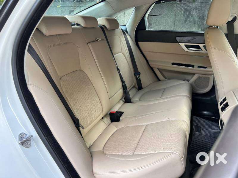 Jaguar Xf 2.0 Petrol Prestige, 2021, Petrol