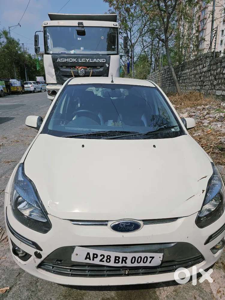 Ford Figo 2011 With Vip Number Ap28br0007