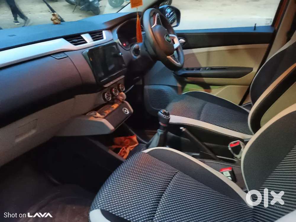 Renault Triber 2022 Petrol 15000 Km Driven