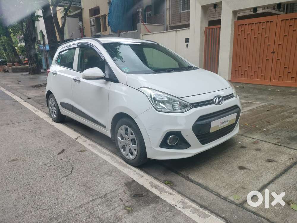Hyundai Grand I10 Sportz, 2015, Petrol