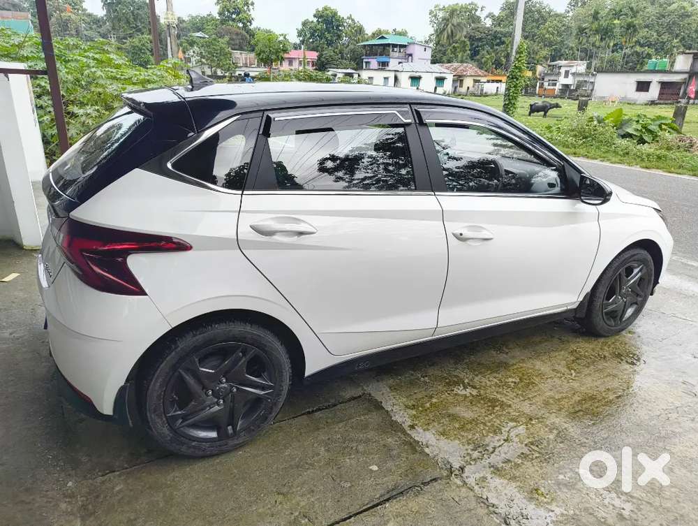 Hyundai I20 Sportz Dual Tone 2022 Nov For Sale. Emi Facility Available