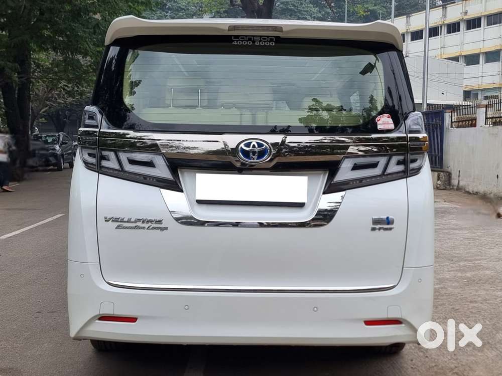 Toyota Vellfire 2.5 Executive Lounge, 2022, Petrol