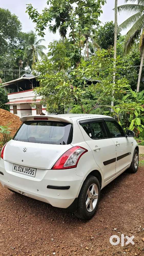 Maruti Suzuki Swift 2012