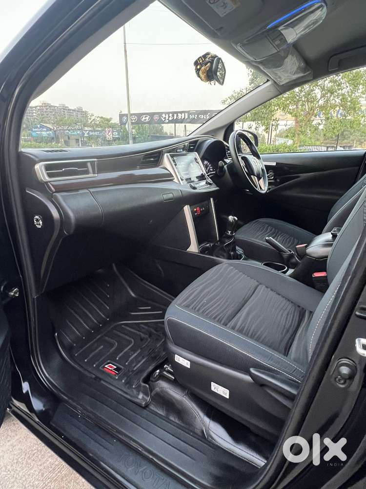 Toyota Innova Crysta 2.4 V 7 Str, 2025, Diesel