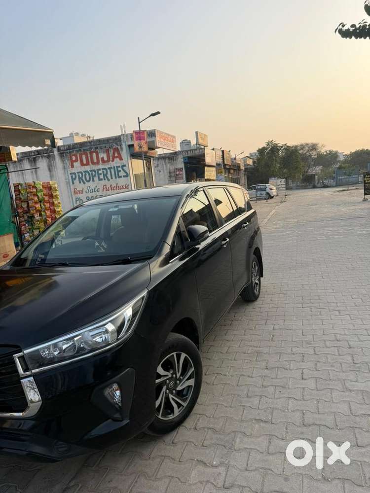 Toyota Innova Crysta 2022 Diesel Well Maintained