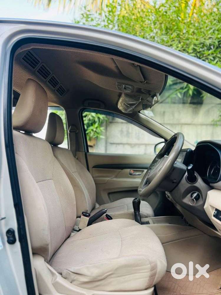 Maruti Suzuki Ertiga 2022-2023 Vxi Cng, 2020, Cng & Hybrids
