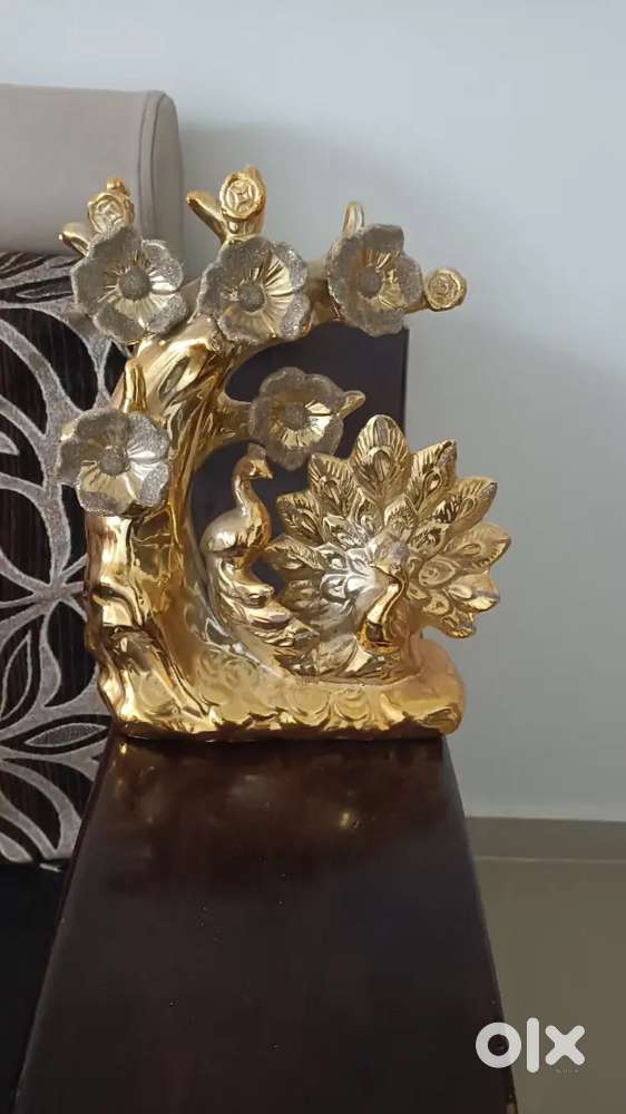 Show piece item