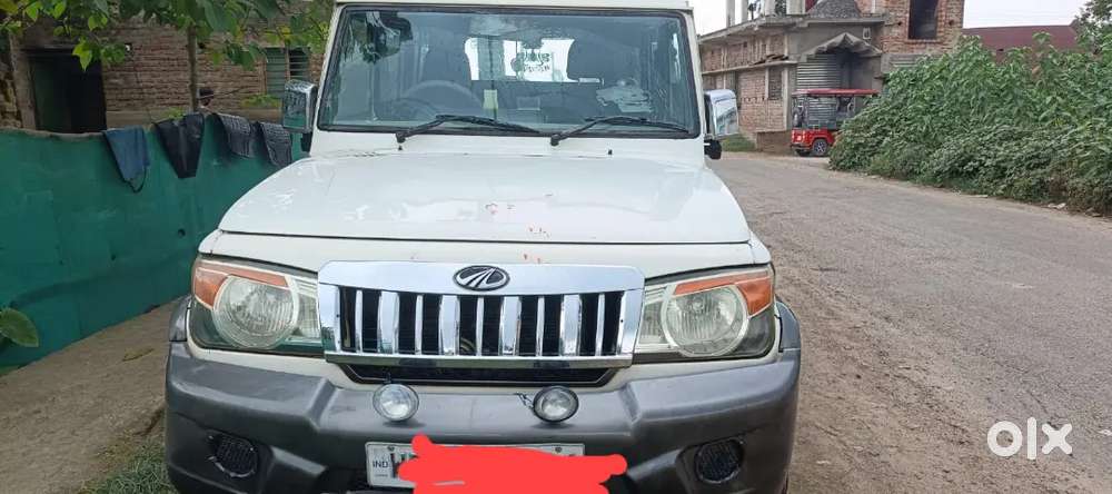 Mahindra Bolero Neo 2012