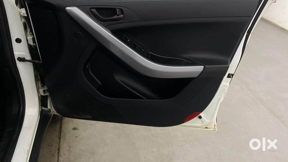 Tata Nexon 1.2 Revotron Xm (s), 2022, Diesel