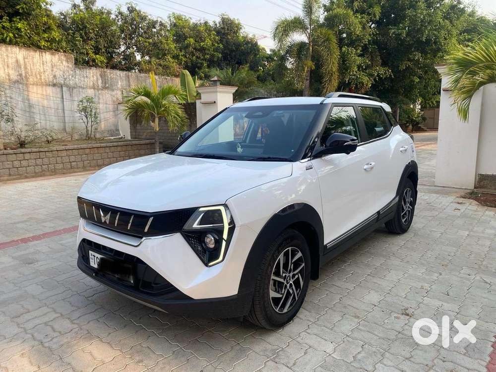 Mahindra Xuv 3xo Ax5l 2024 Petrol Well Maintained