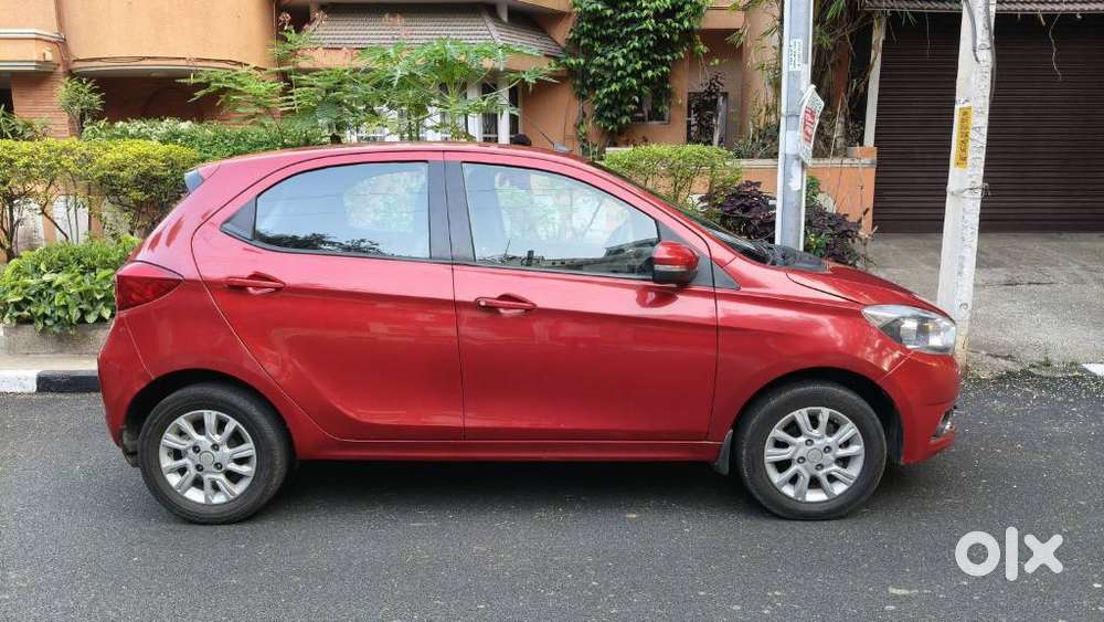 Tata Tiago 1.2 Revotron Xza, 2018, Petrol