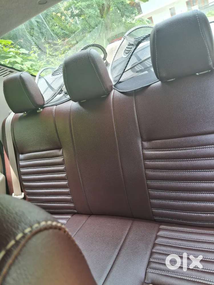 Mahindra Renault Logan 2011