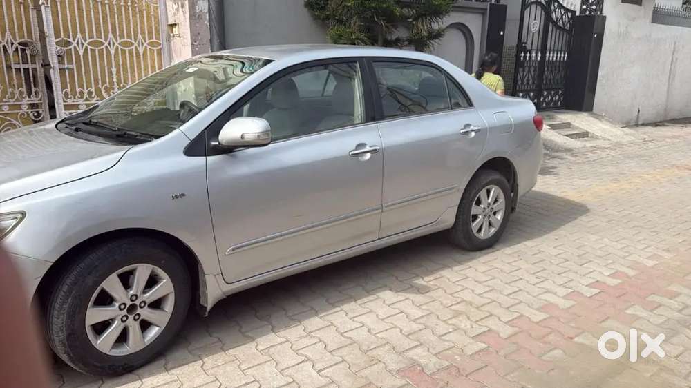 Toyota Corolla Altis 2010 Vip No.