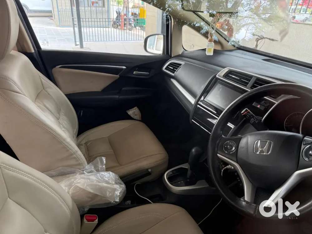Honda Jazz 2022 Petrol 19800 Km Driven
