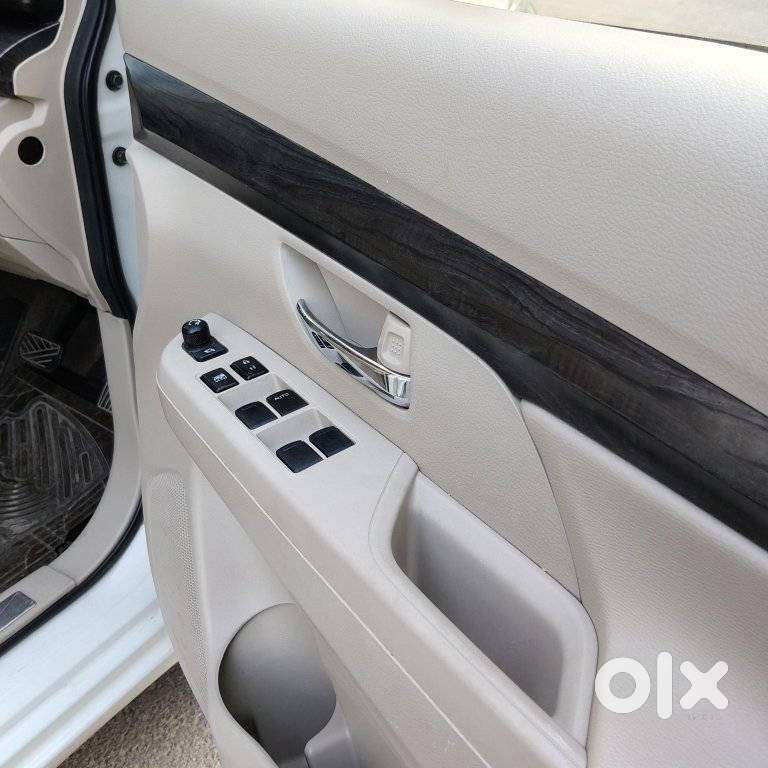 Maruti Suzuki Ertiga Zxi At Shvs, 2022, Petrol