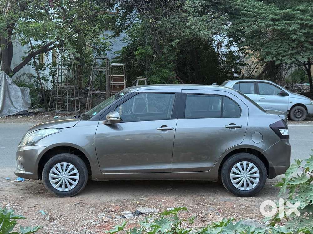 Maruti Suzuki Swift Dzire Vxi Optional, 2016, Petrol