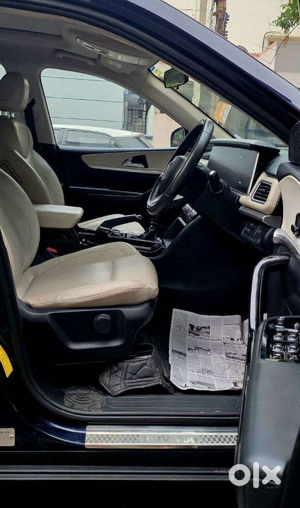 Mahindra Xuv700 2.2 Ax 7 Diesel Mt Str, 2023, Diesel