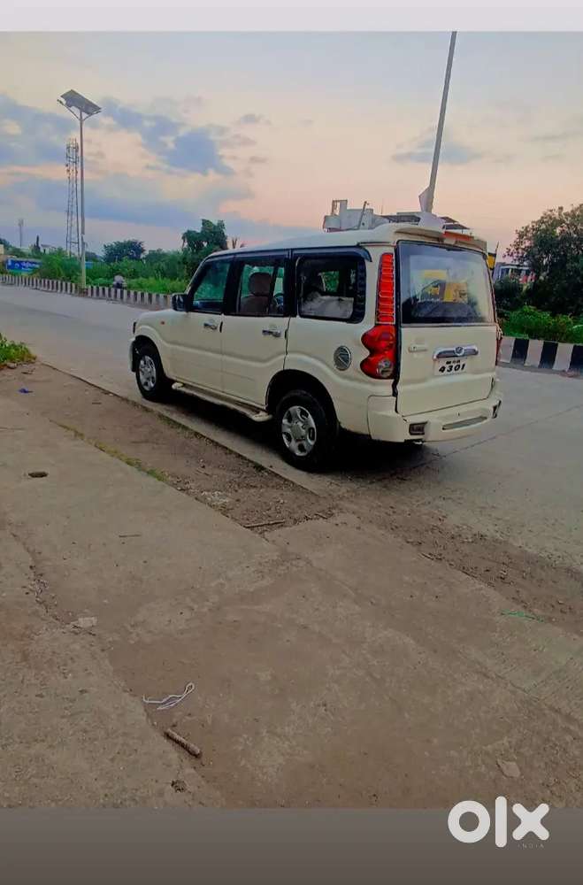 Scorpio Lx 2wd 9 Str Bs 3