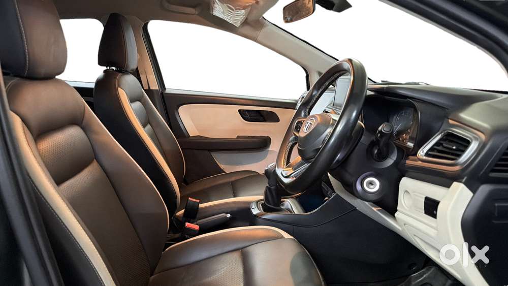 Tata Altroz Xm Plus Petrol, 2023, Petrol